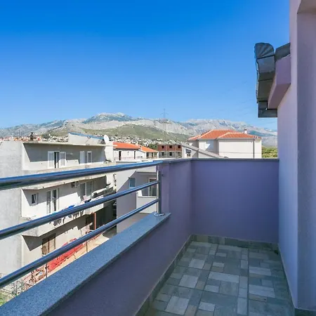 With A Parking Space Split - 21756 Appartement