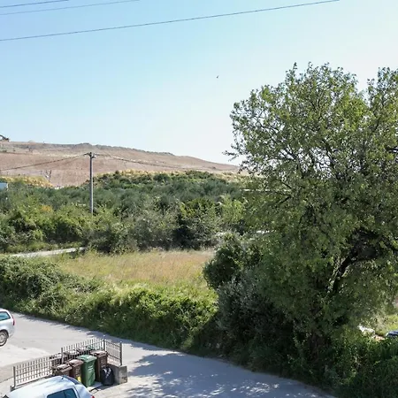 With A Parking Space Split - 21756 Solin